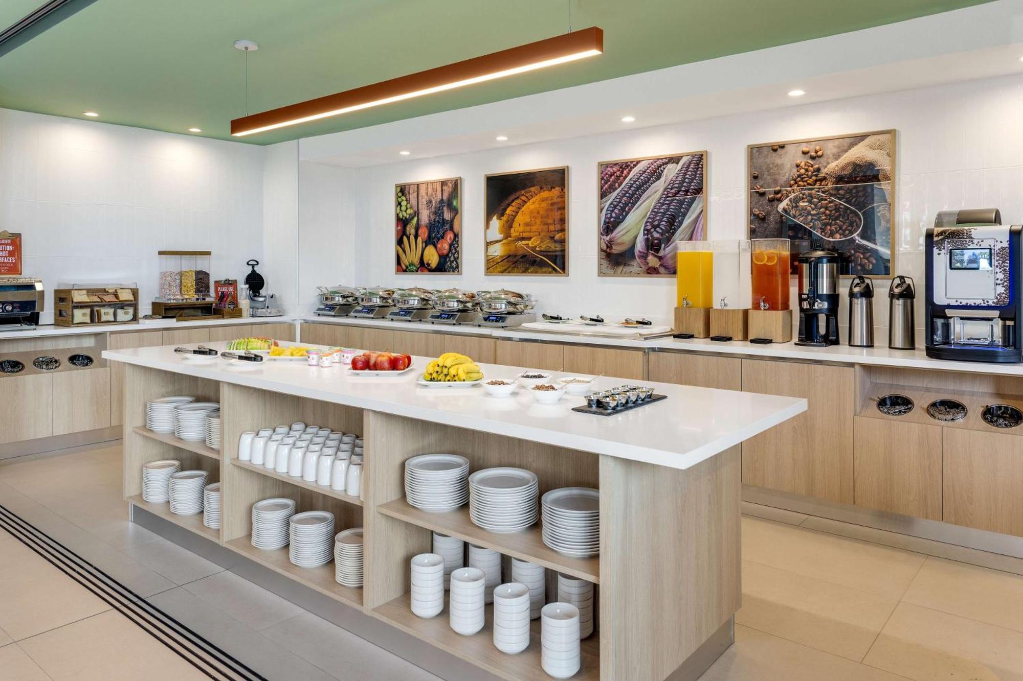 Hampton By Hilton Guanacaste Airport Hotel ลิเบเรีย ภายนอก รูปภาพ