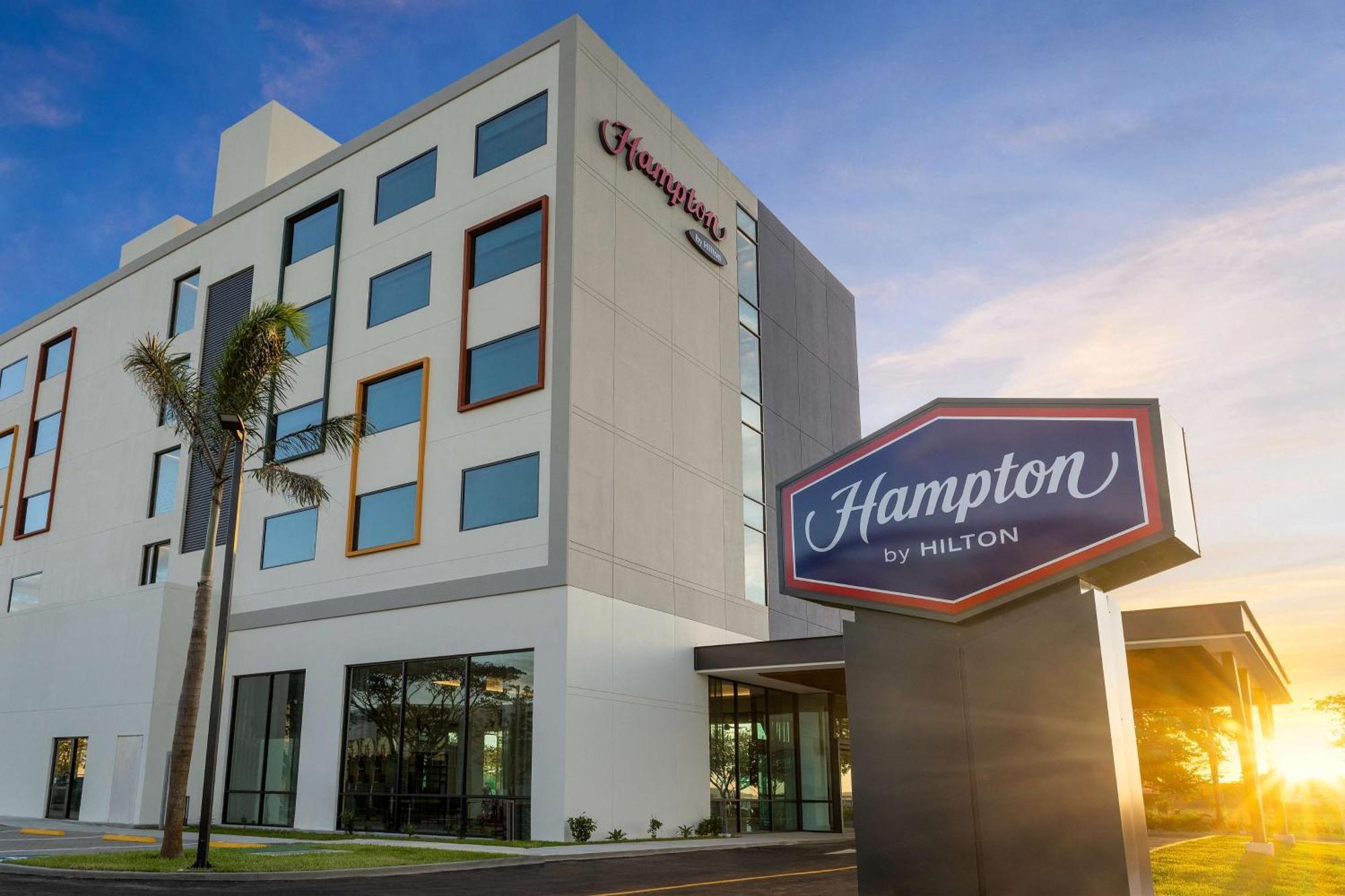 Hampton By Hilton Guanacaste Airport Hotel ลิเบเรีย ภายนอก รูปภาพ